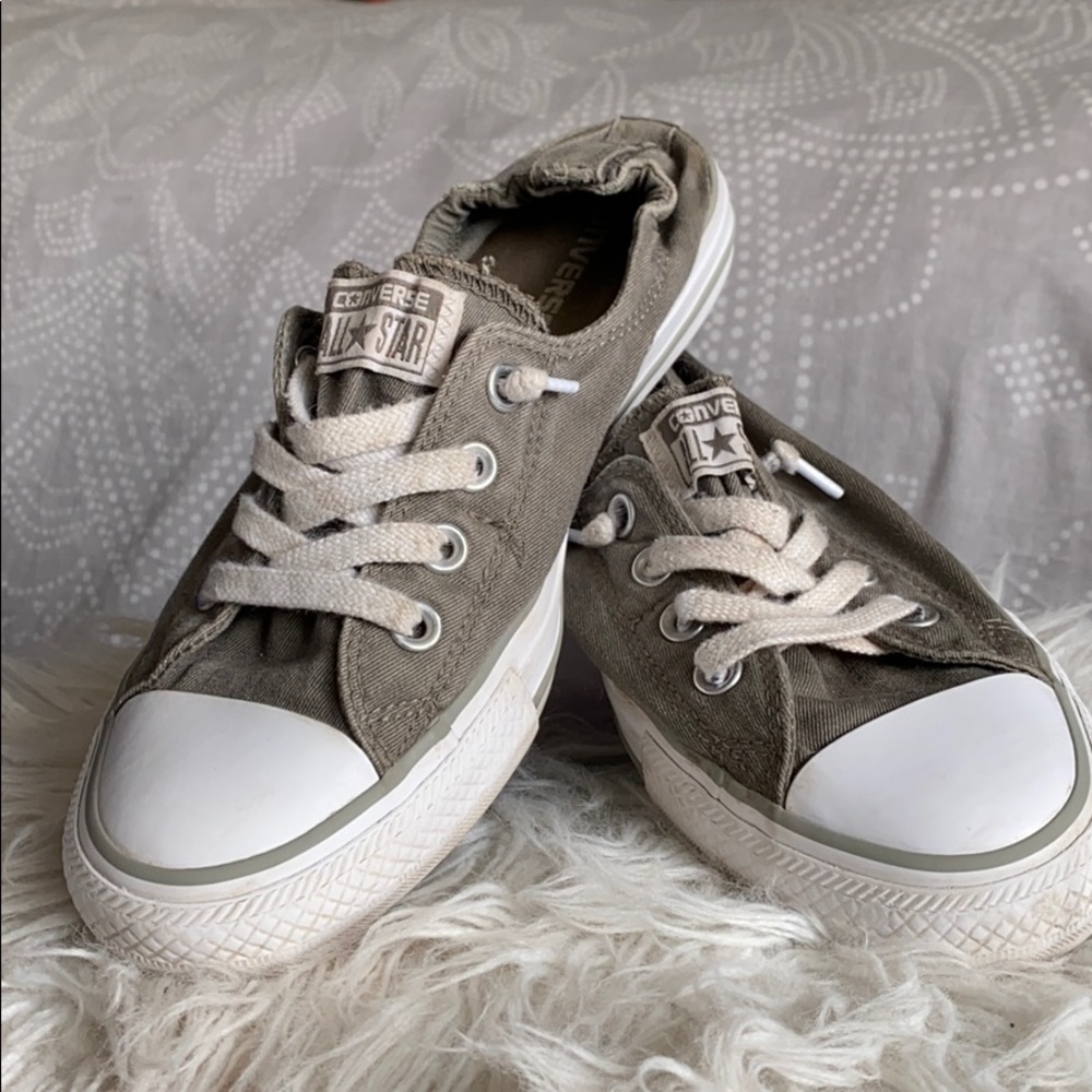 Converse low top slip on gray